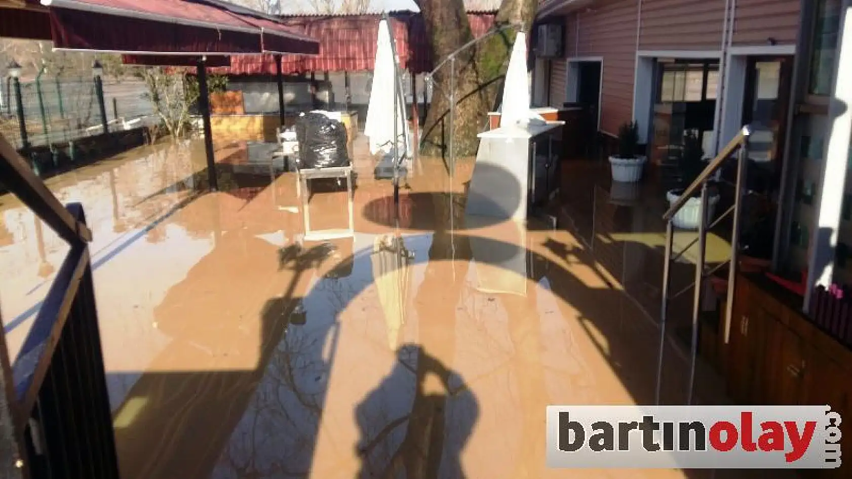 Bartın ırmağında tehlikeli yükseliş