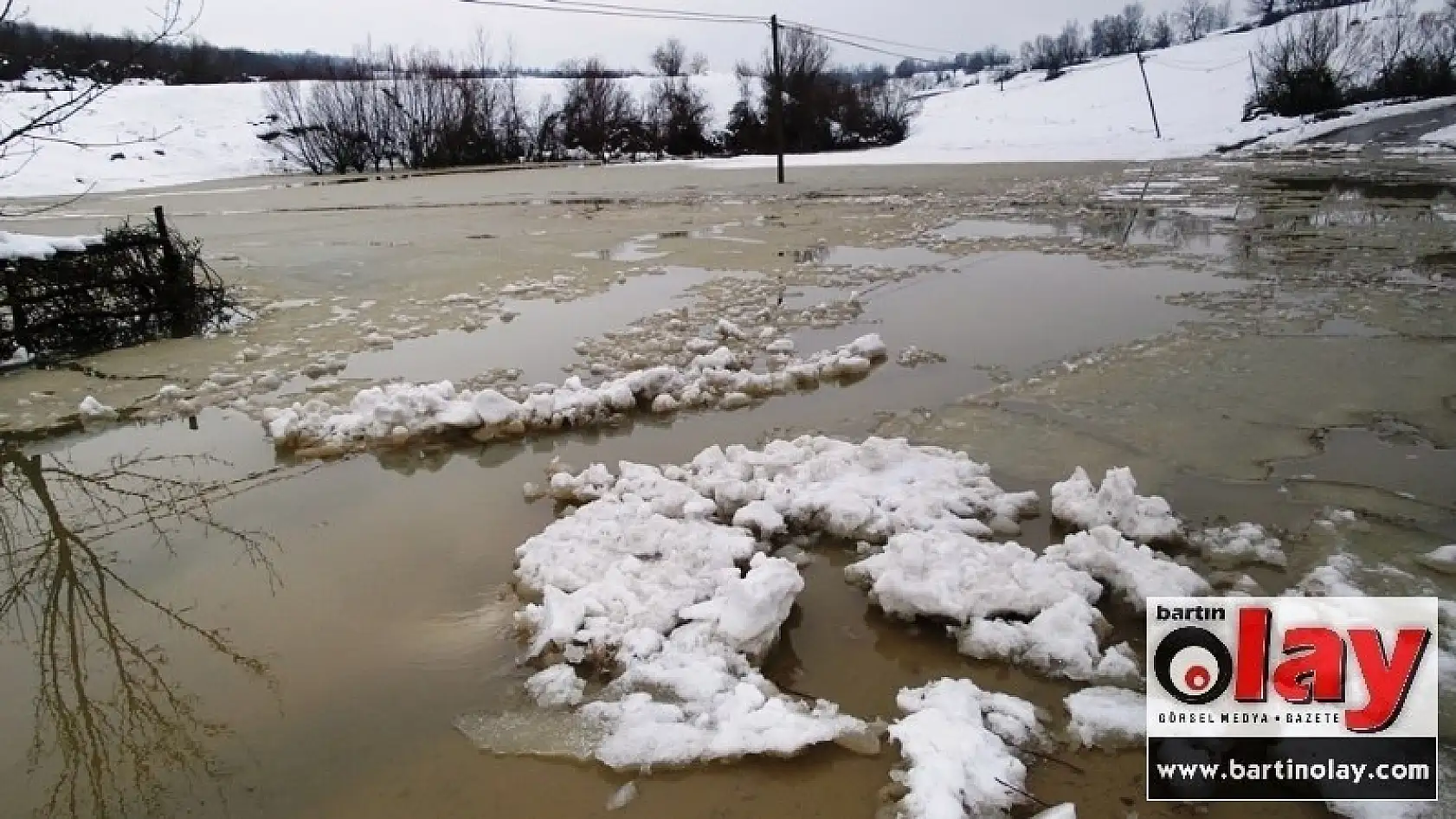 Drazlarda Eski Yol Sular Altında