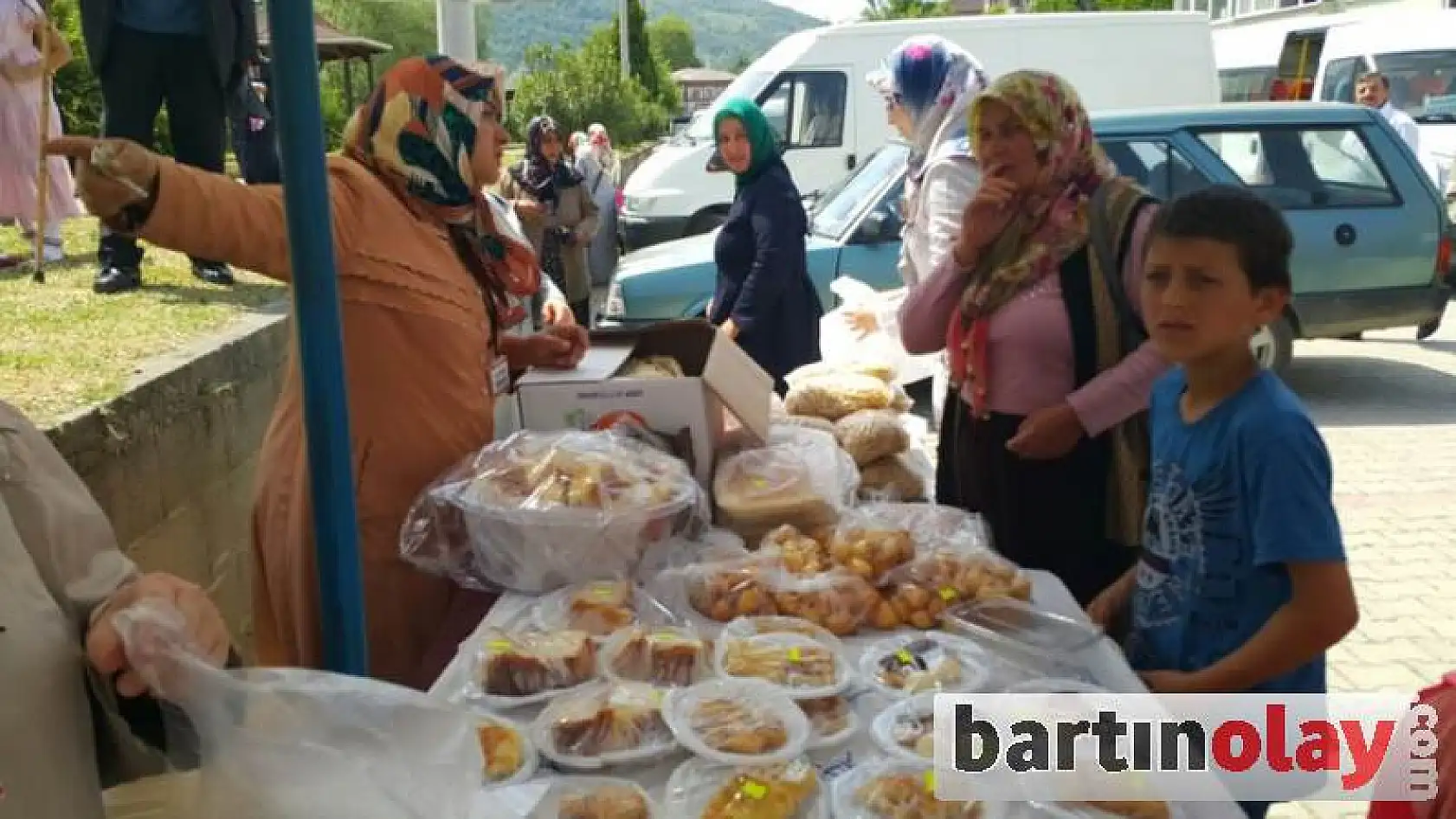 Kozcağız'da Hayır Çarşısı Açıldı
