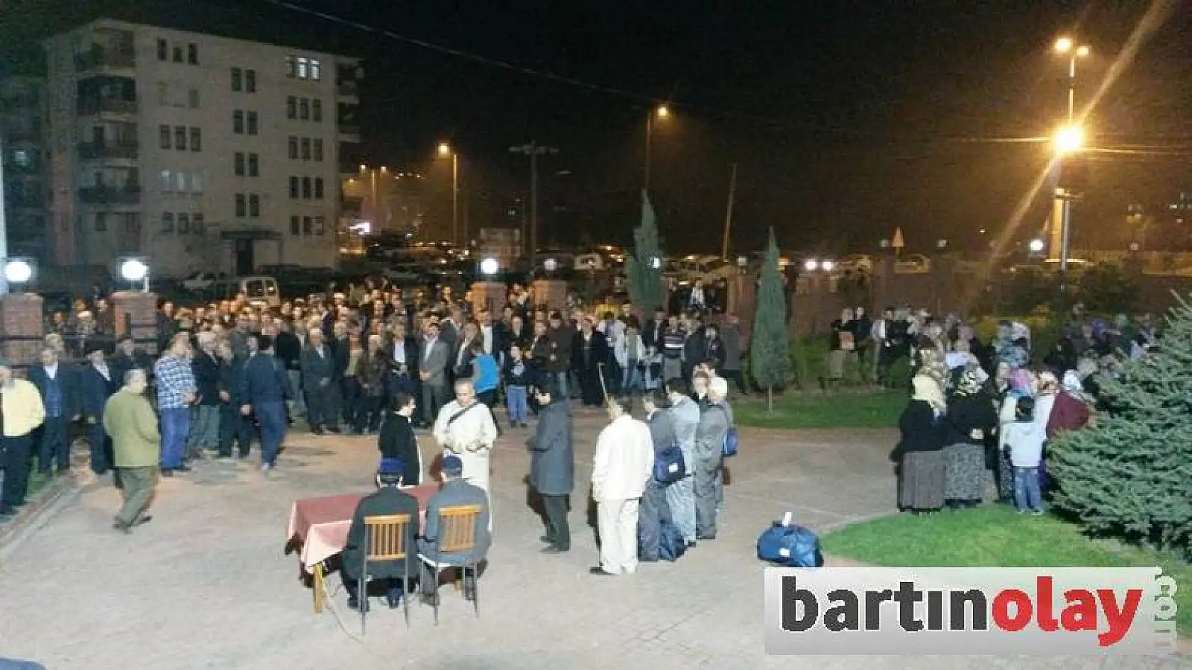 Umre Yolcuları Dualarla Uğurlandı