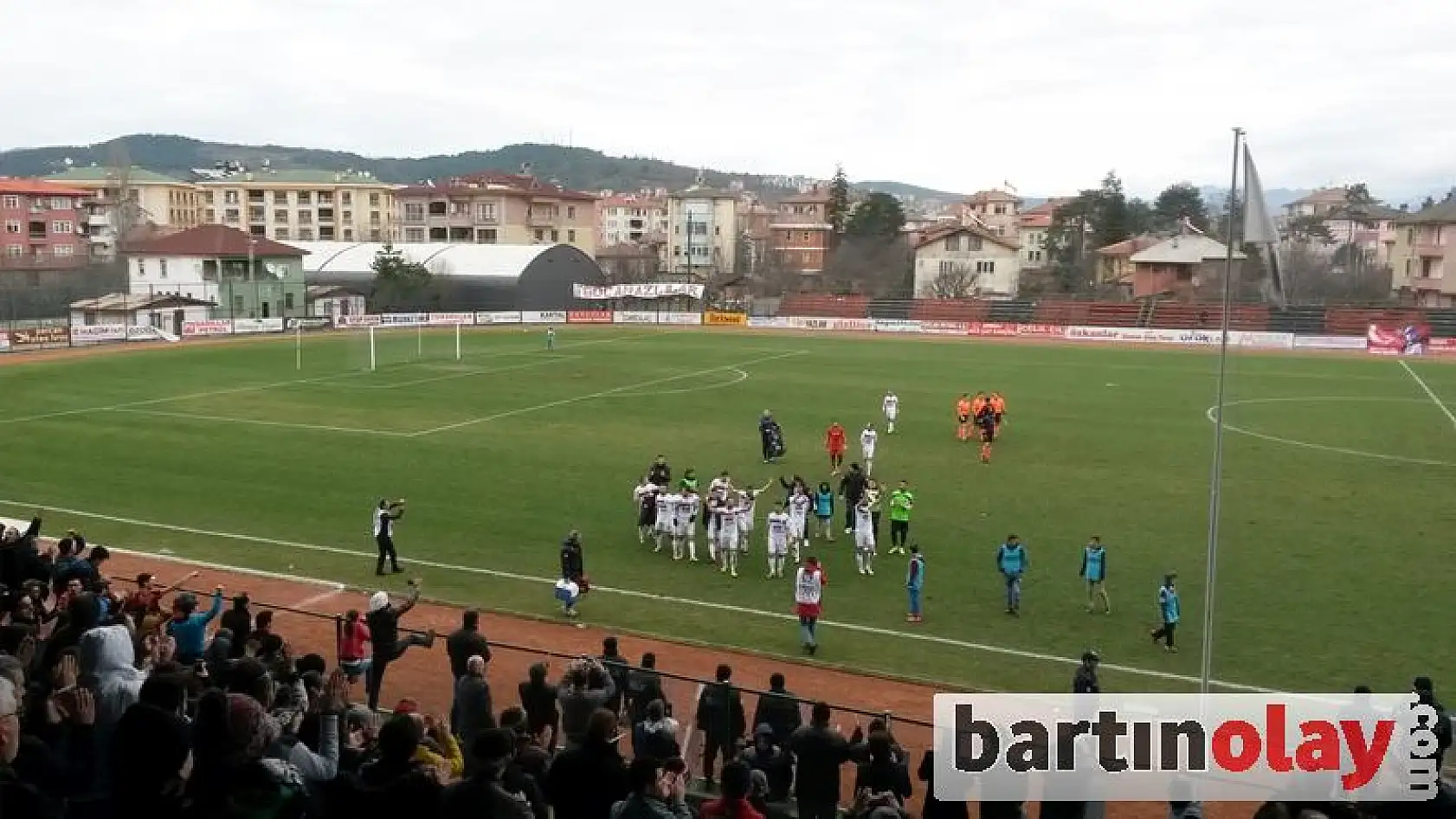 Bartınspor liderliğe yükseldi 