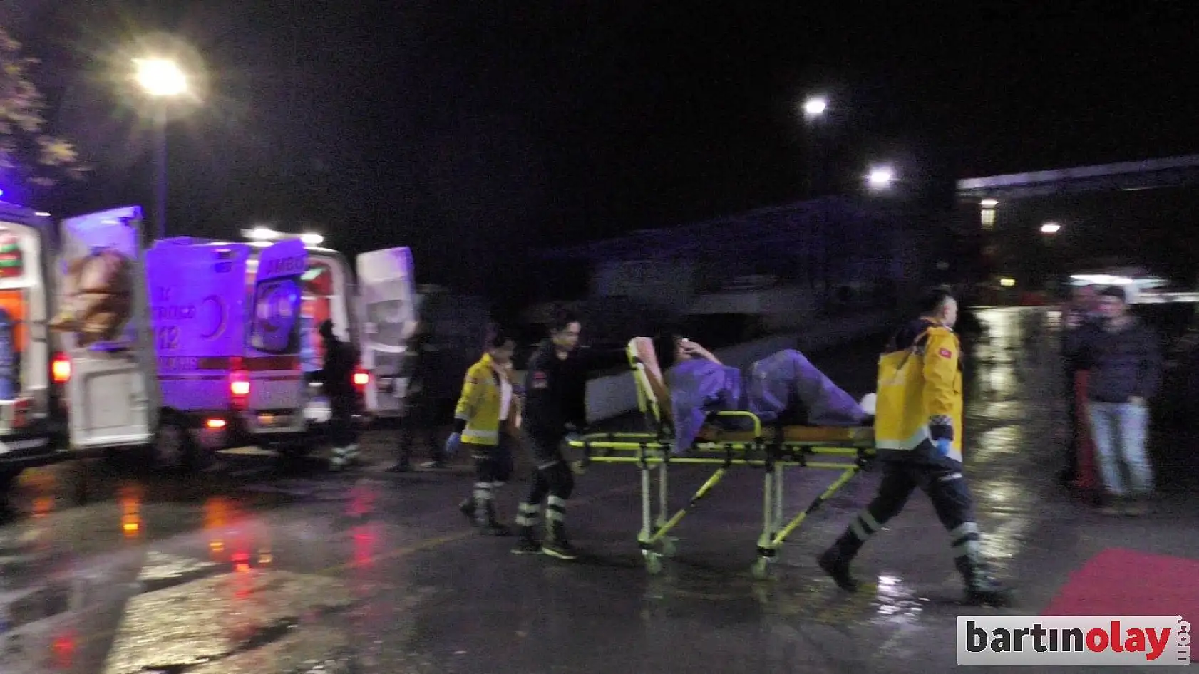 Amasra'da denize otomobil düştü