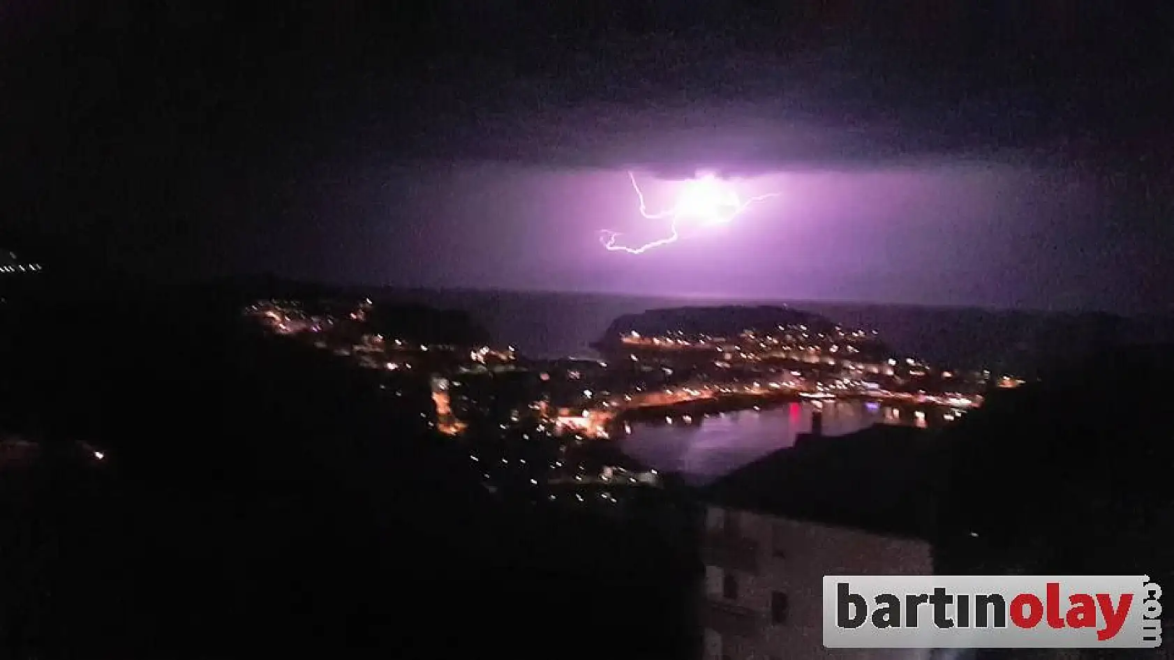 Amasra semalarında şimşek resitali 