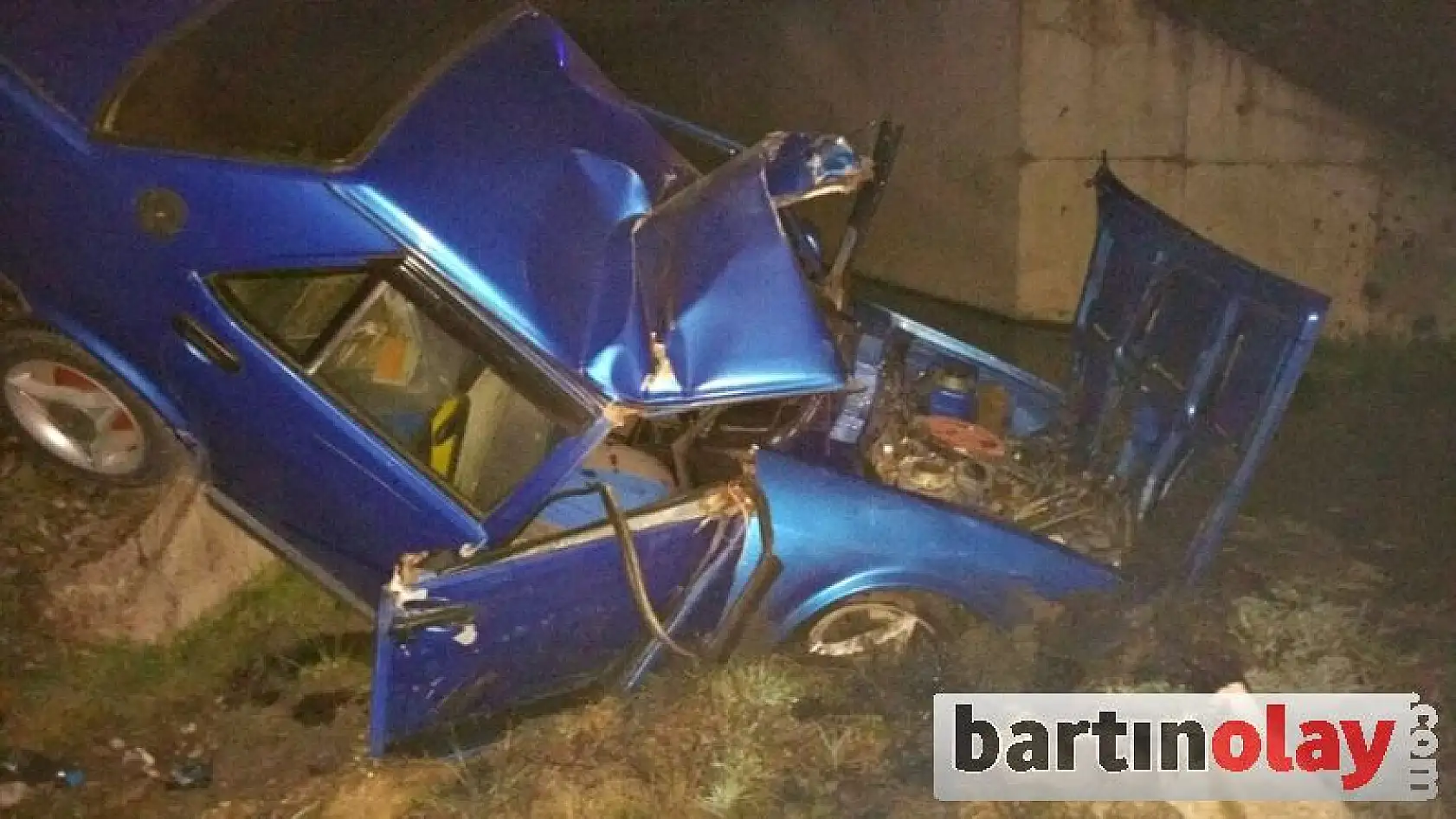 Ata çarpan otomobil şarampole yuvarlandı