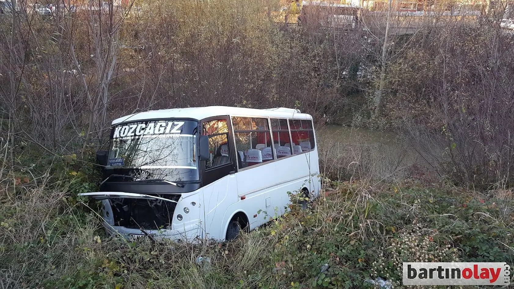 Az kalsın ırmağa düşüyordu