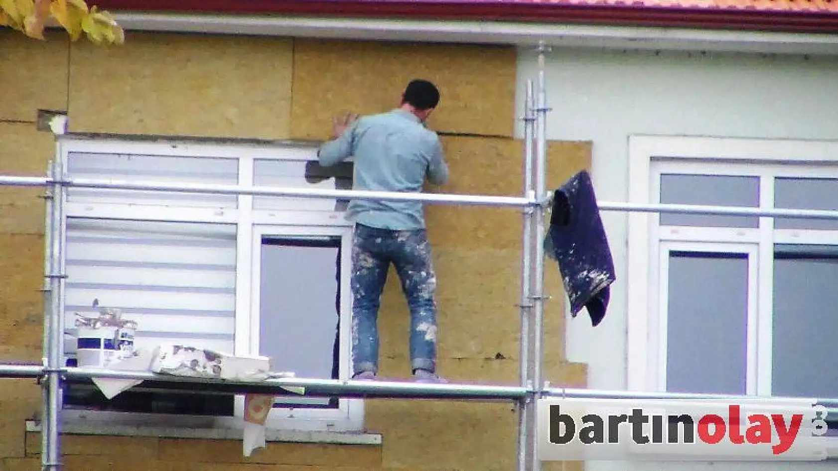 Devlet binasında tedbirsiz çalışma