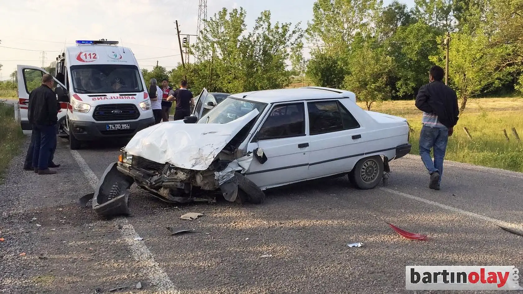 Bartın'da zincirleme kaza, 4 araç çarpıştı