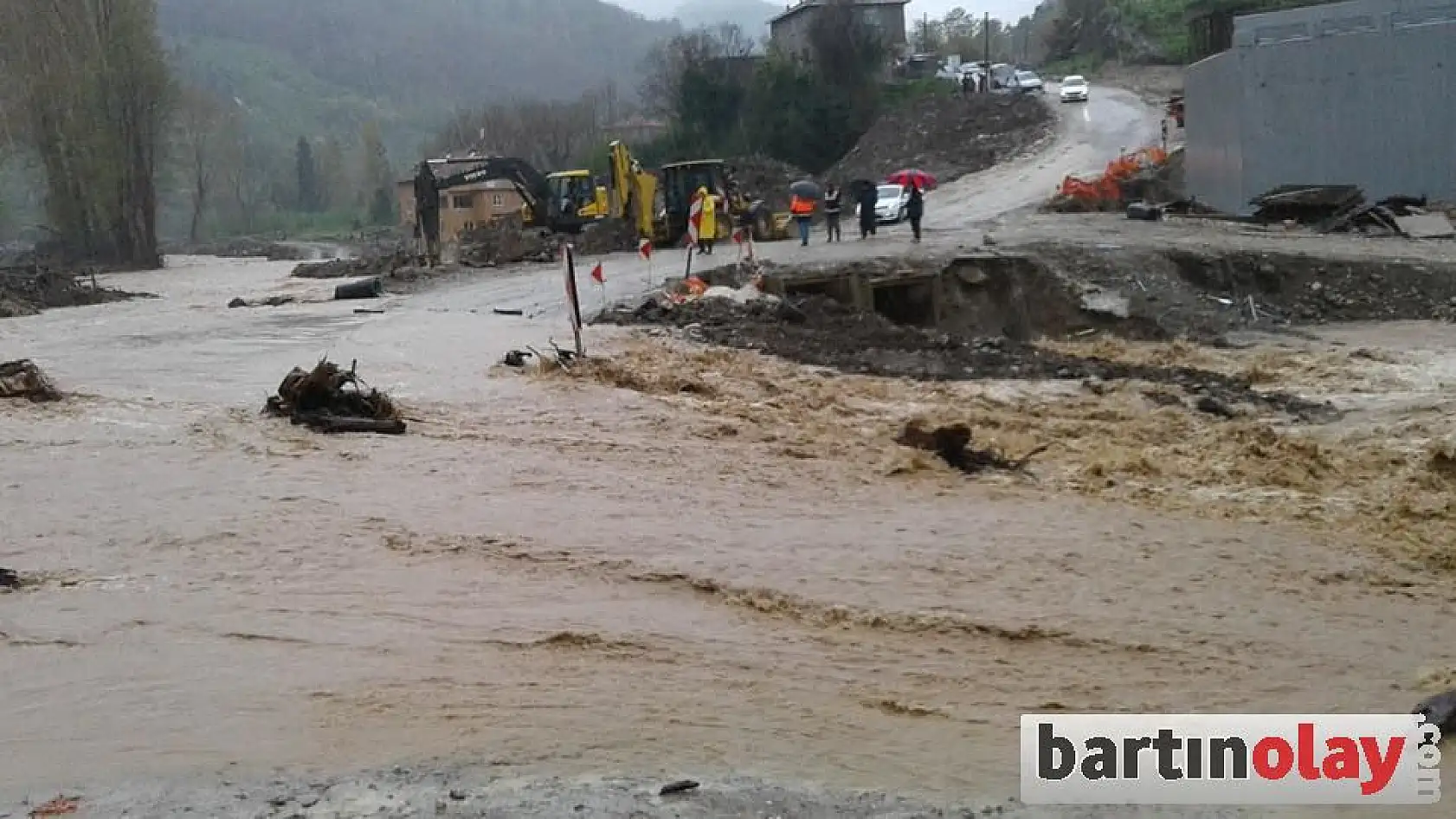 Bartın Kurucaşile yolu ulaşıma kapandı