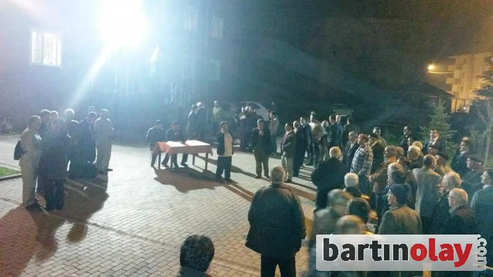 Umre Yolcuları Dualarla Uğurlandı