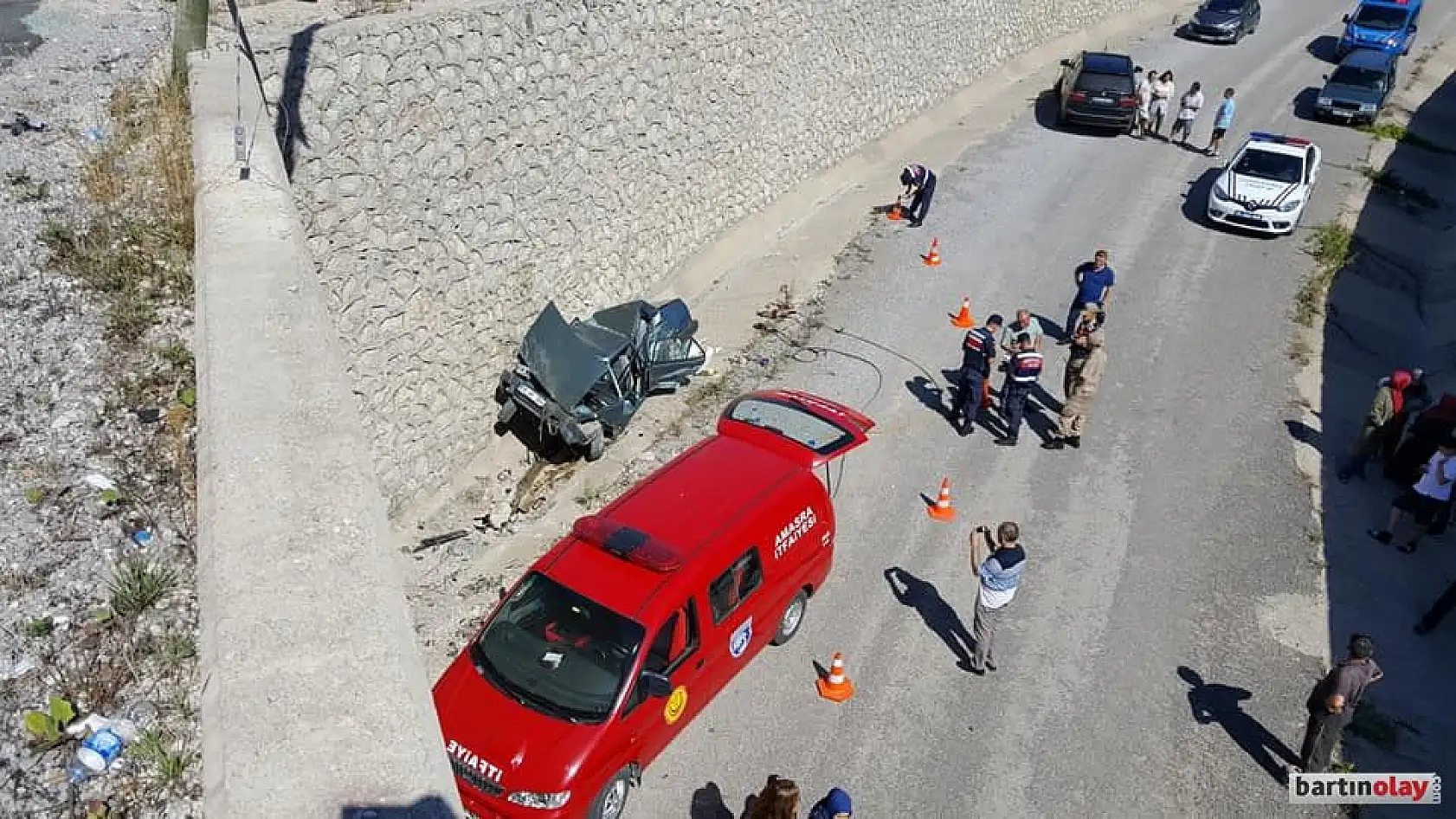 Çakraz yolunda feci kaza, 1 ölü 4 yaralı