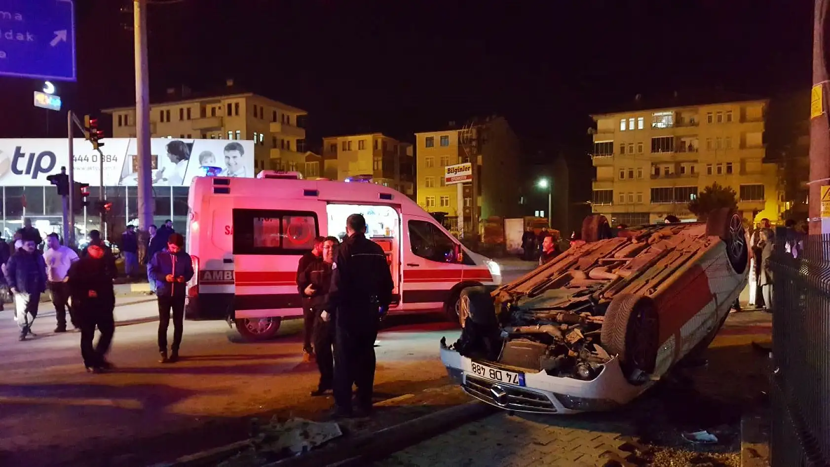 Çatmaca Işıklı kavşakta feci kaza