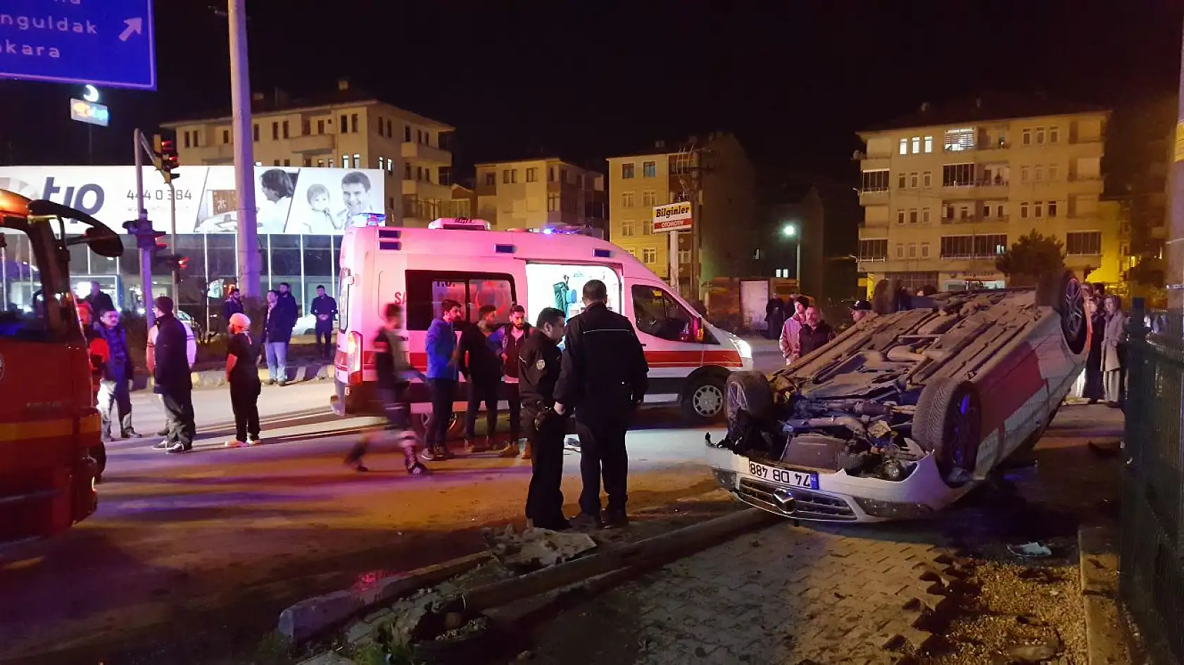 Çatmaca Işıklı kavşakta feci kaza