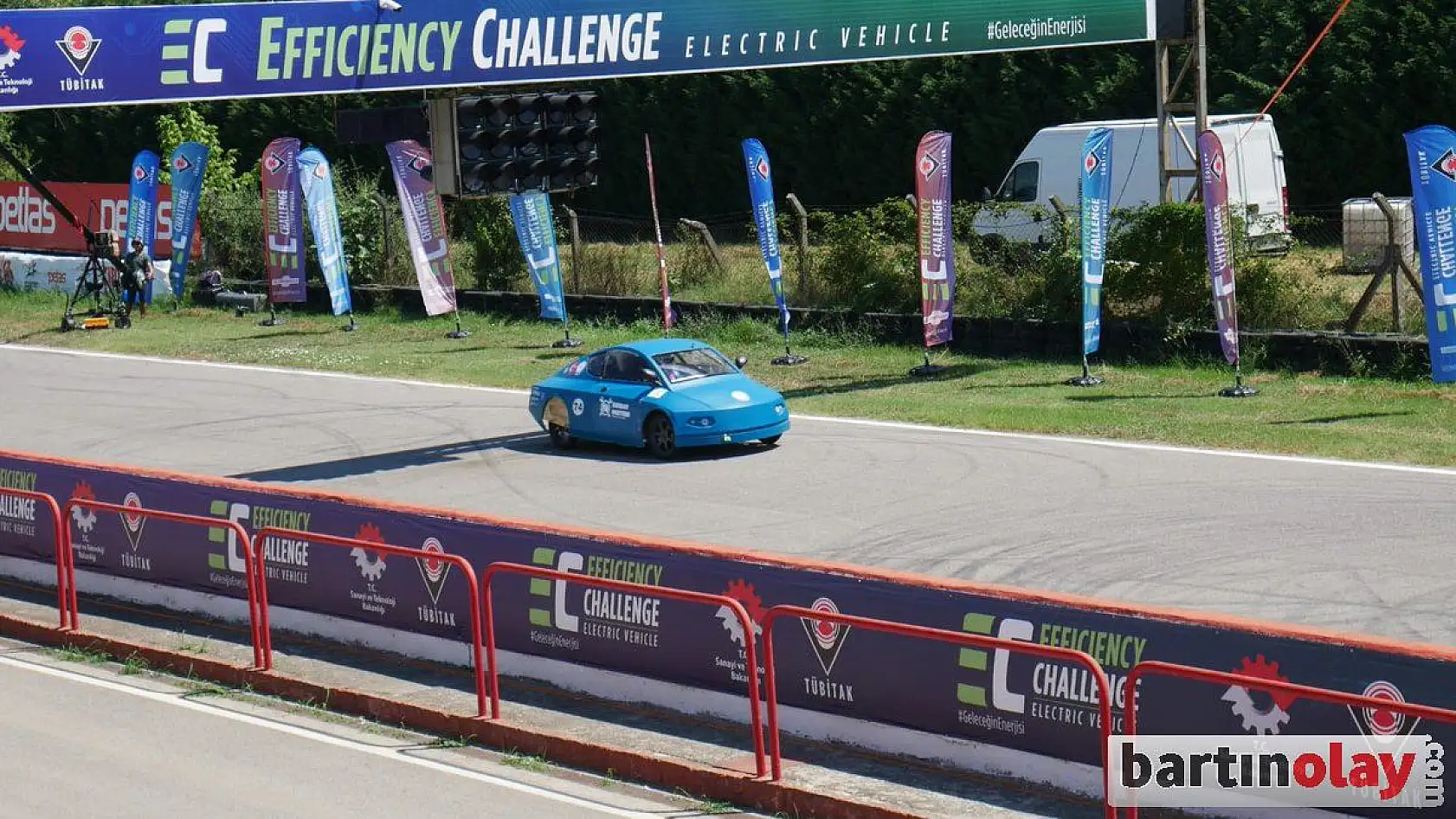 Çeşm-i Cihan pistlerde iddiasını gösterdi