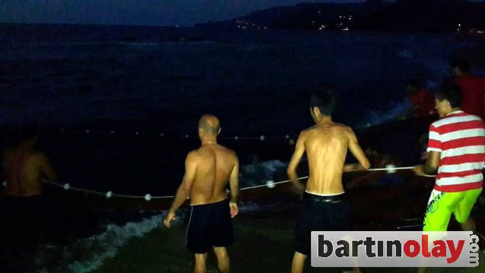 BARTIN'DA BİR KİŞİ DENİZDE KAYBOLDU