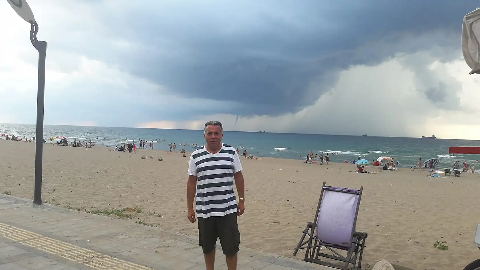 Denizde hortum çıktı, kimse aldırmadı