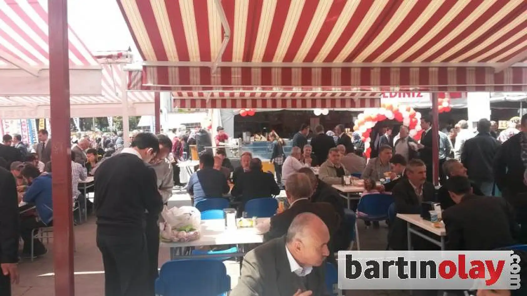 Hayır Çarşısına Görkemli Açılış