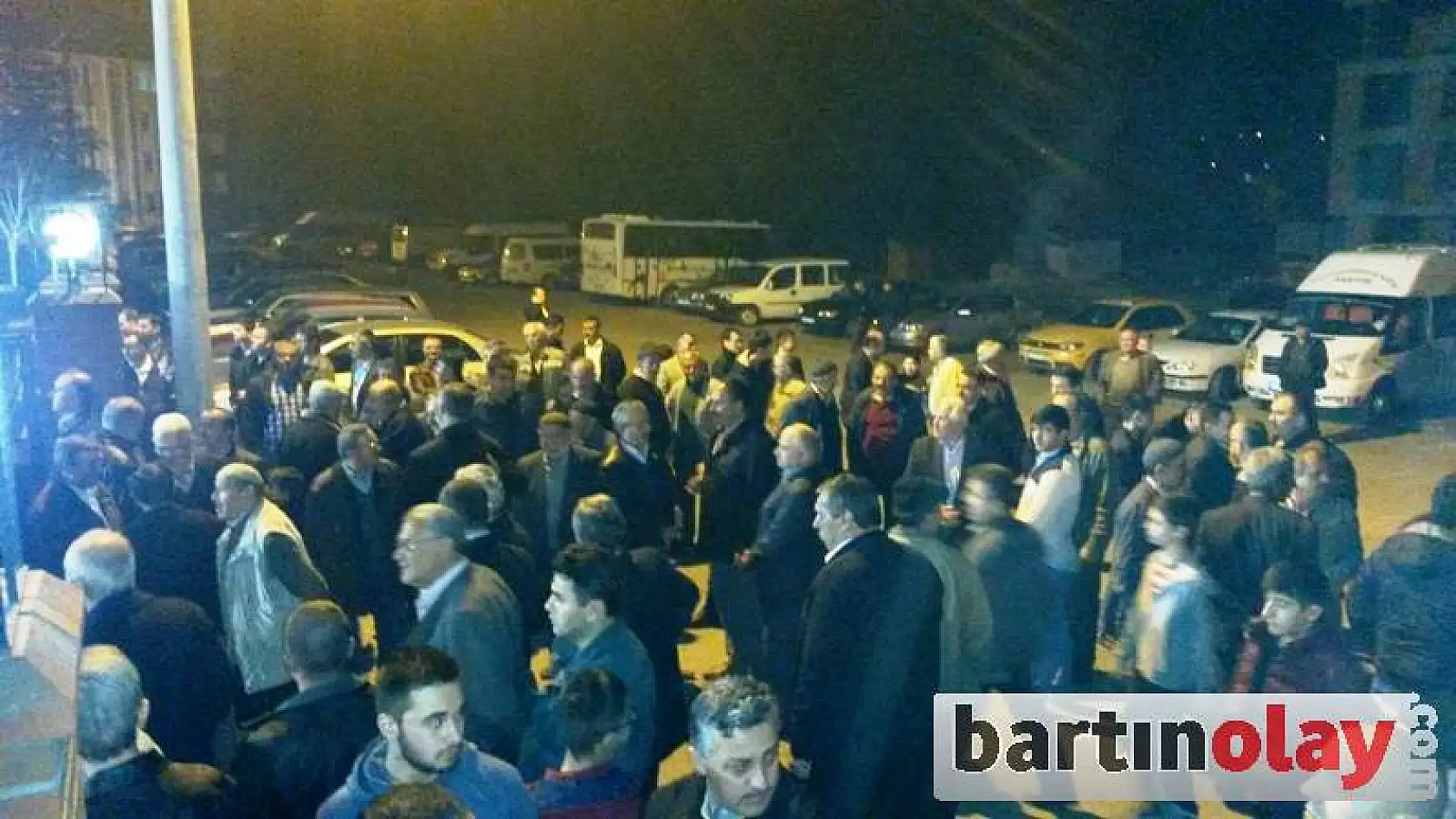 Umre Yolcuları Dualarla Uğurlandı