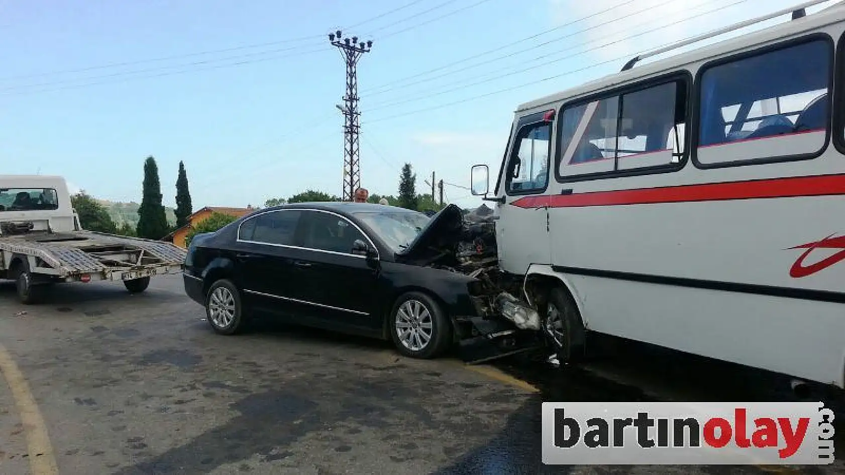Mugada yolunda feci kaza:11 yaralı