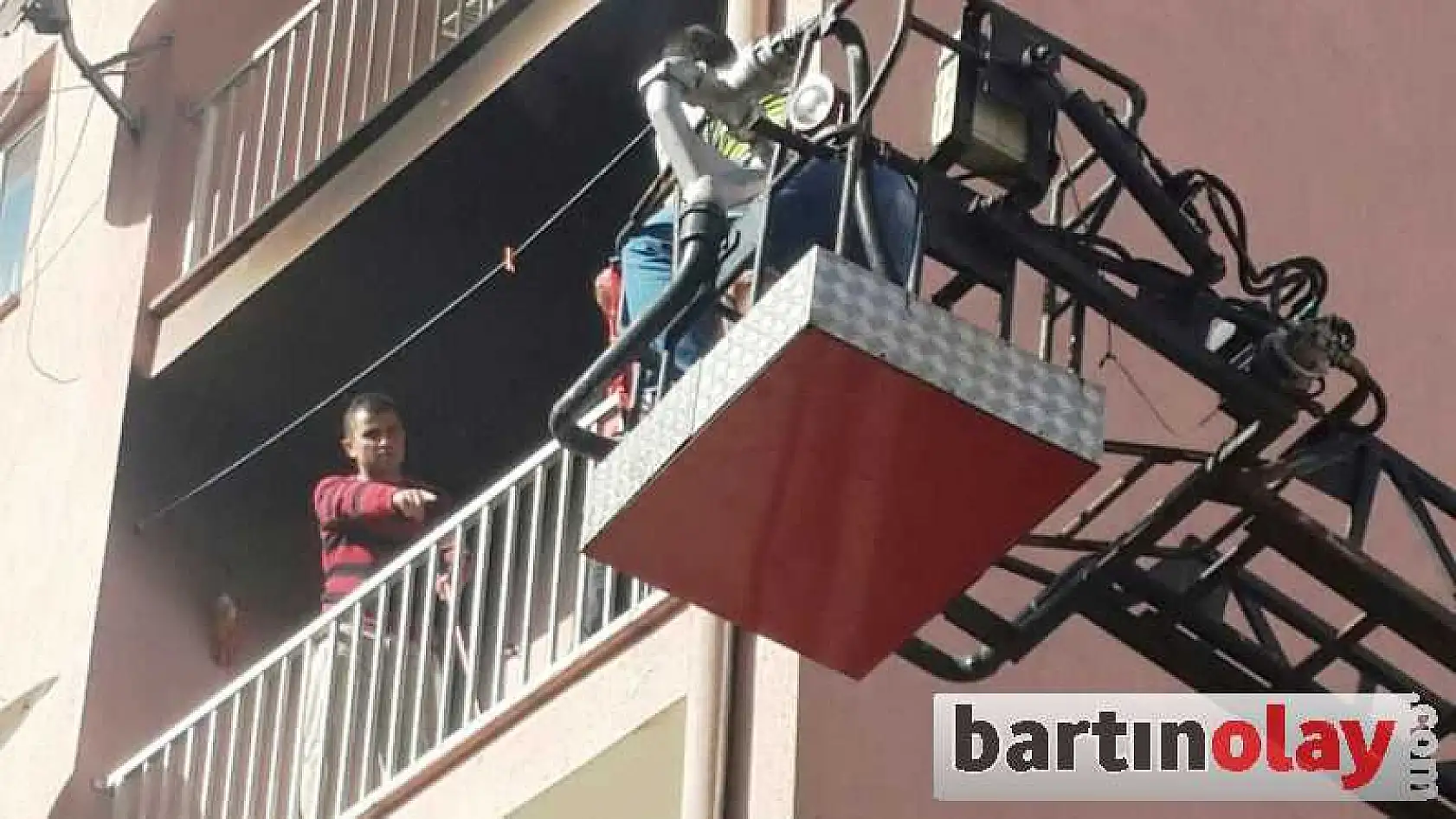 Kozcağız'da Yangın Paniği Yaşandı