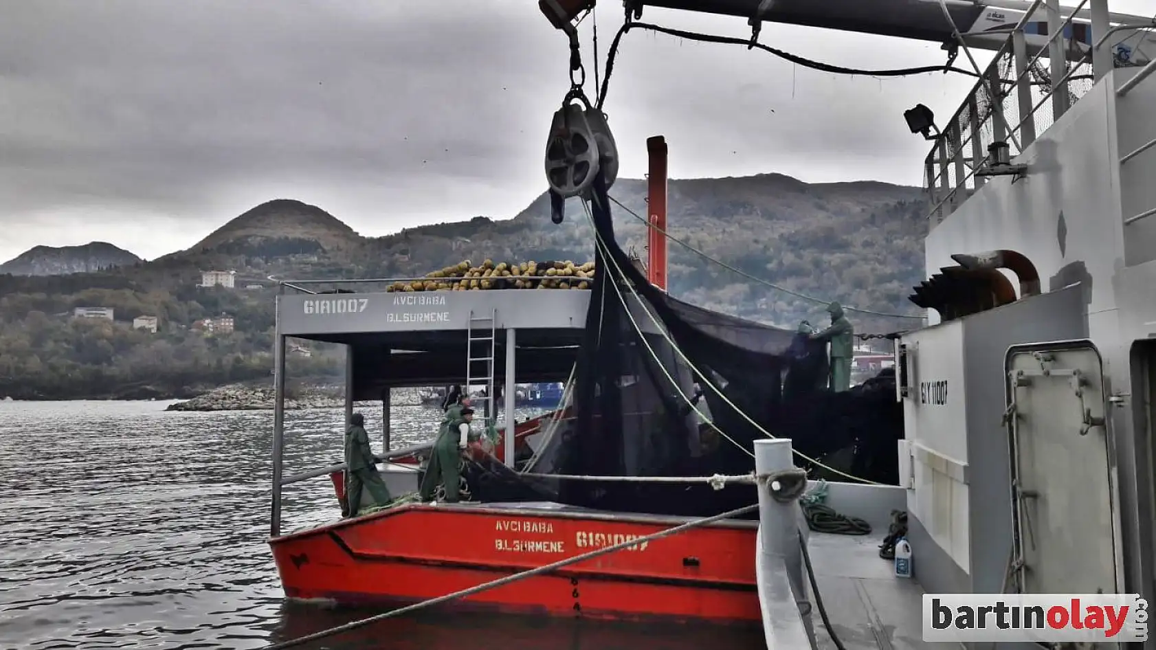 Fırtınanın ardından hamsi bereketi