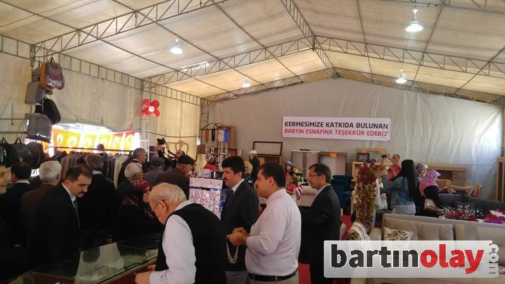 Geleneksel Hayır Çarşısı Açıldı