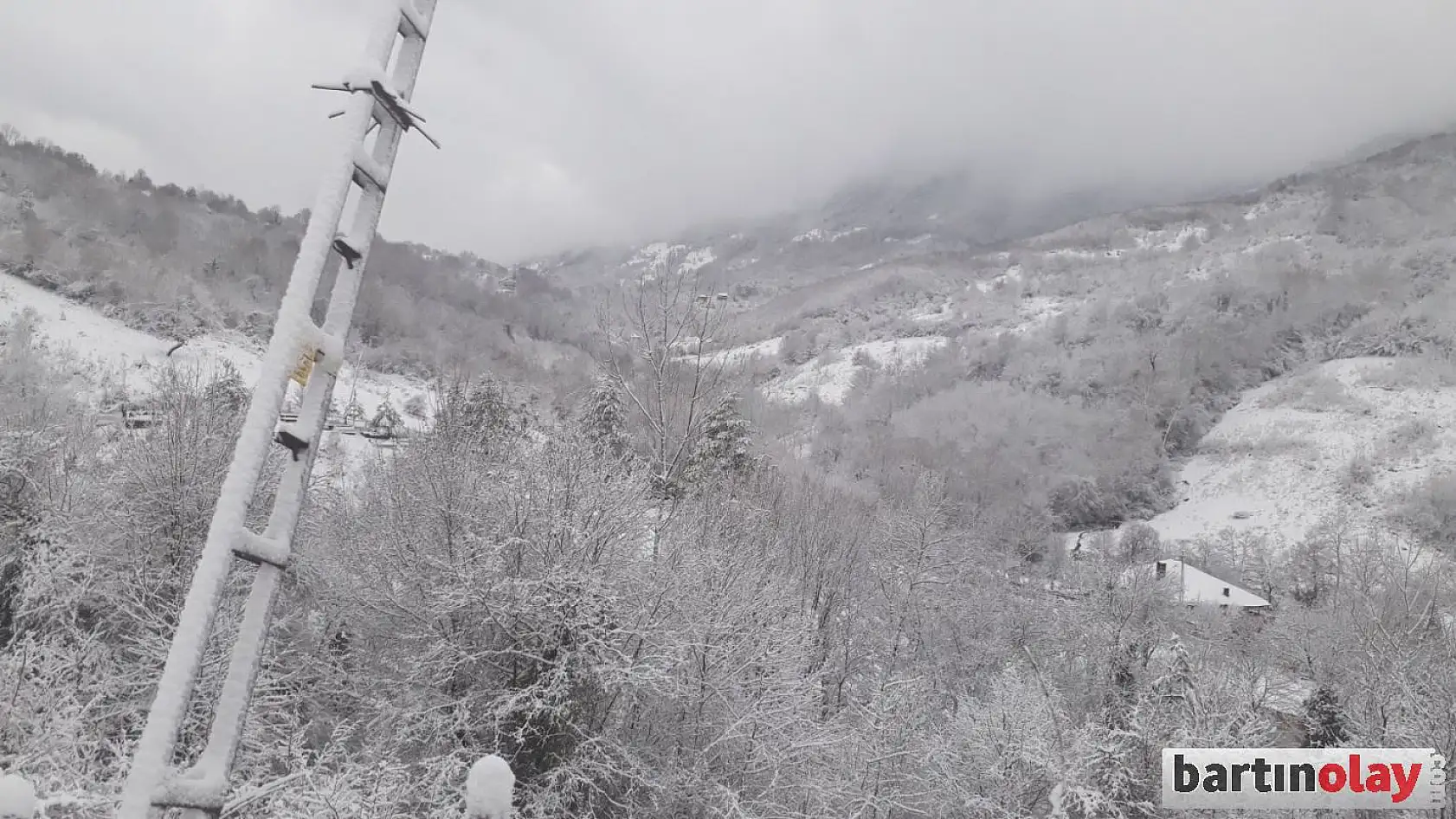 Hasankadı beyaz örtü ile kaplandı