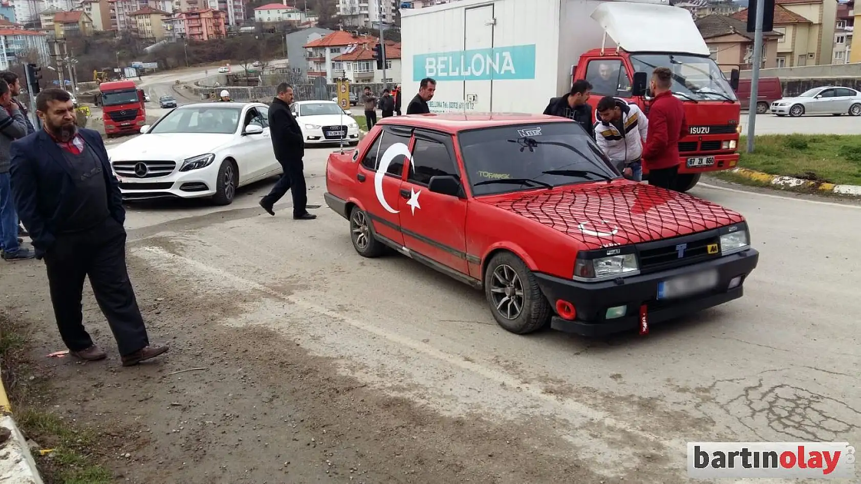 Hastane kavşağında kaza