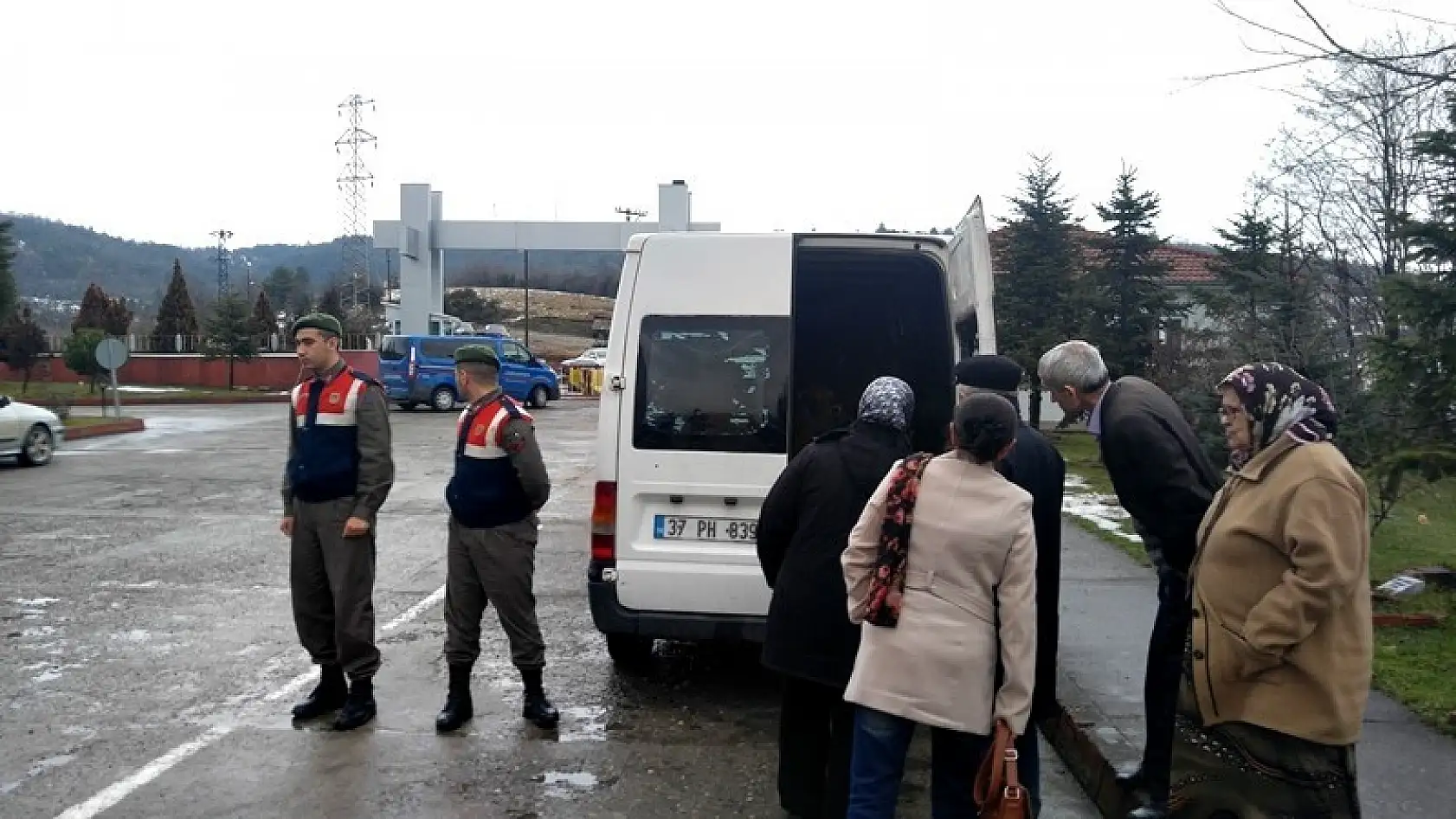 Hayvan hırsızları suçüstü yakalandı