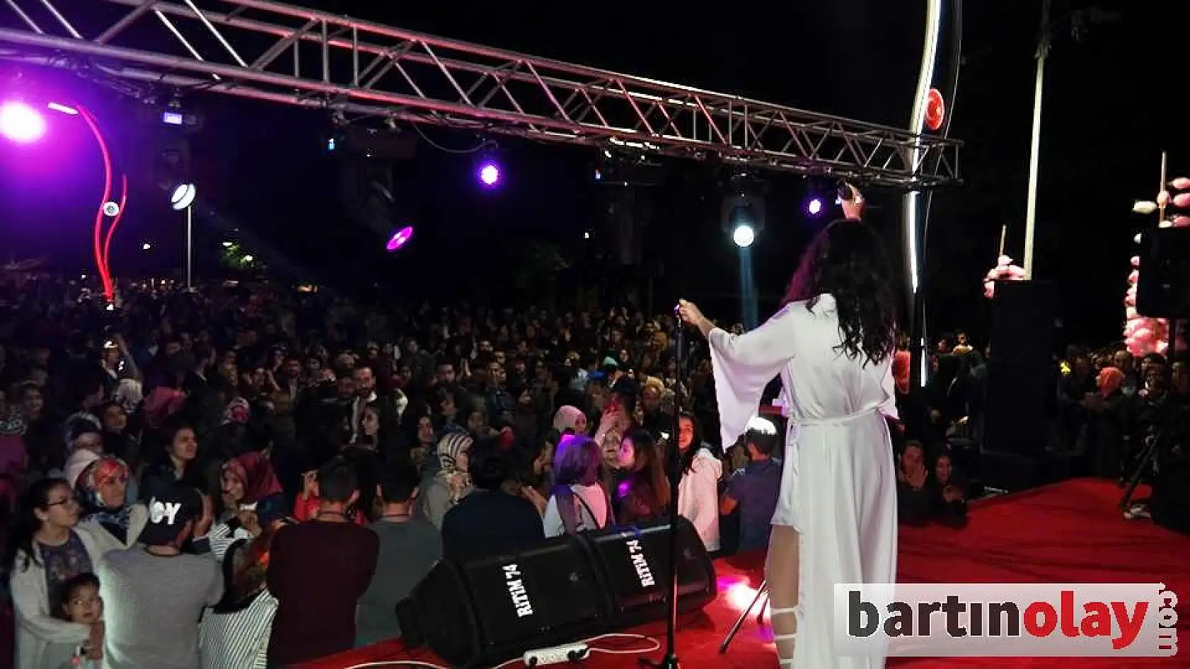 Hıdrellez coşku içinde kutlandı