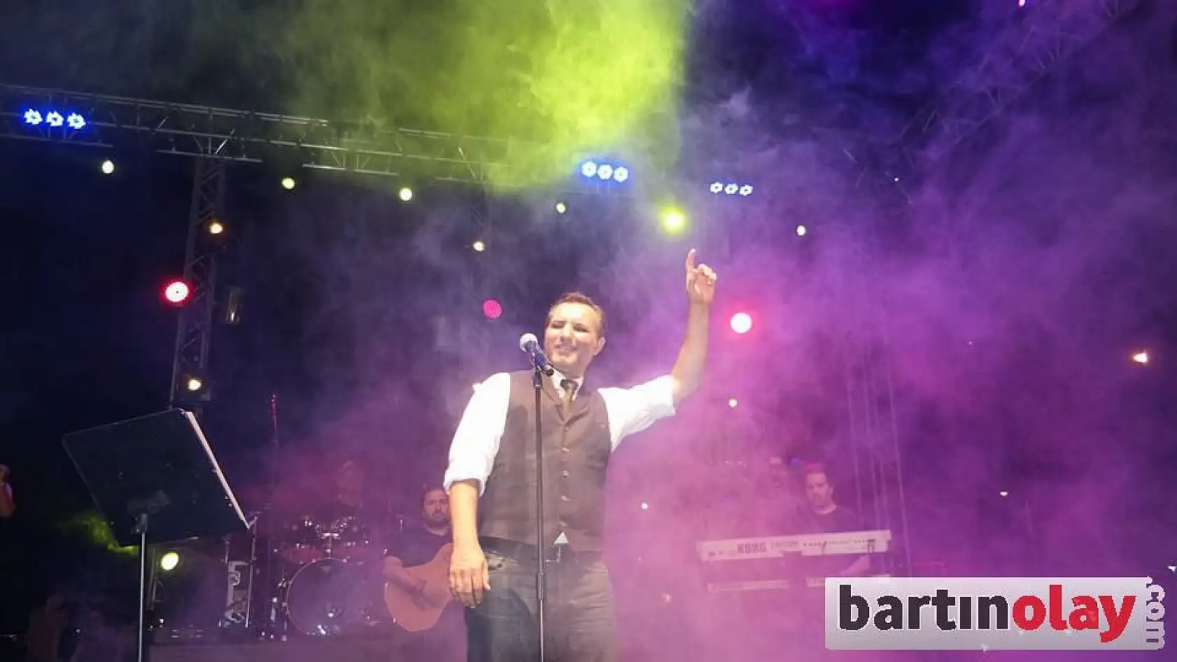 İnkumu'nda Rafet El Roman Coşkusu