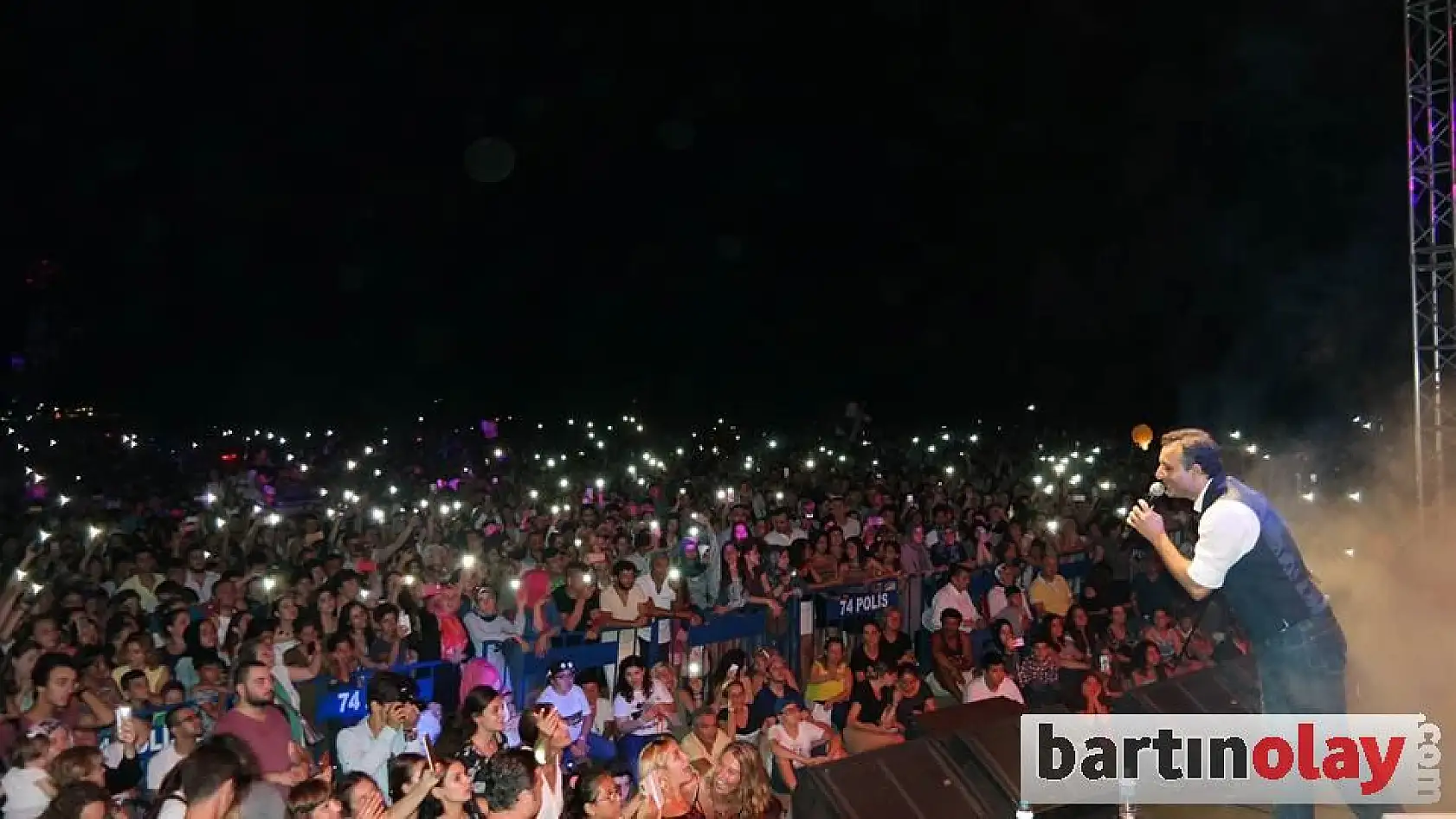 İnkumu'nda Rafet El Roman Coşkusu