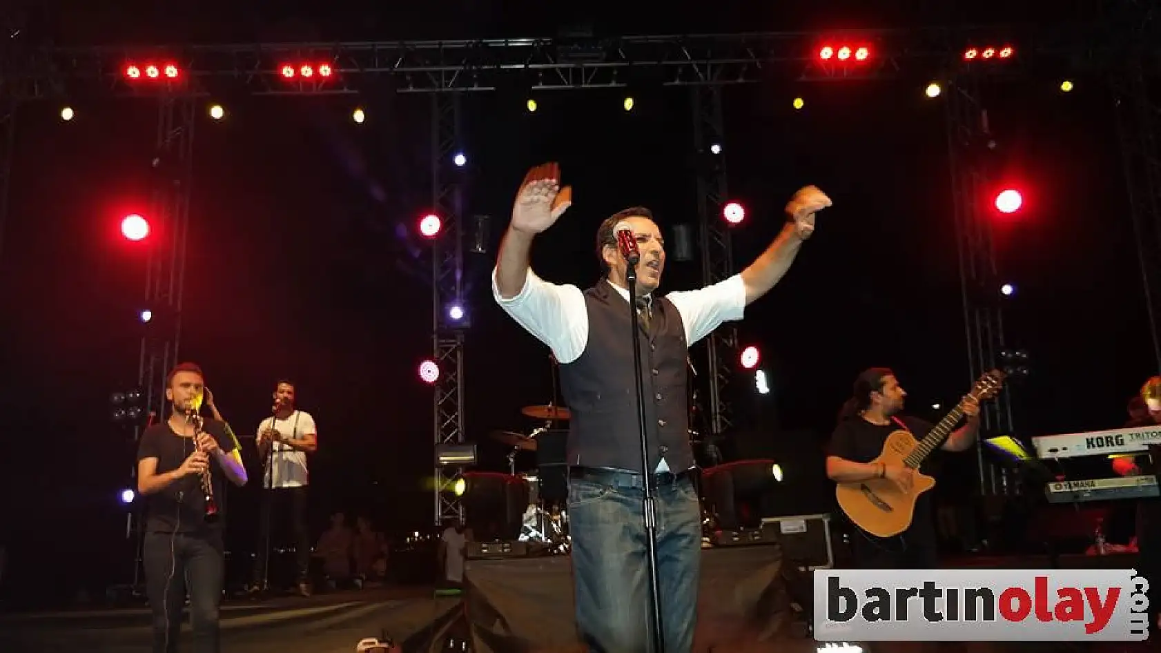 İnkumu'nda Rafet El Roman Coşkusu