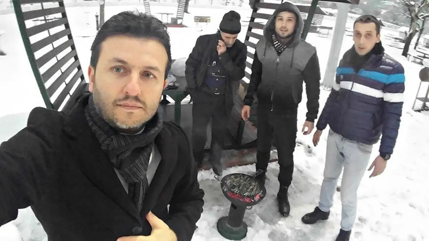 Karda hamsi mangal keyfi