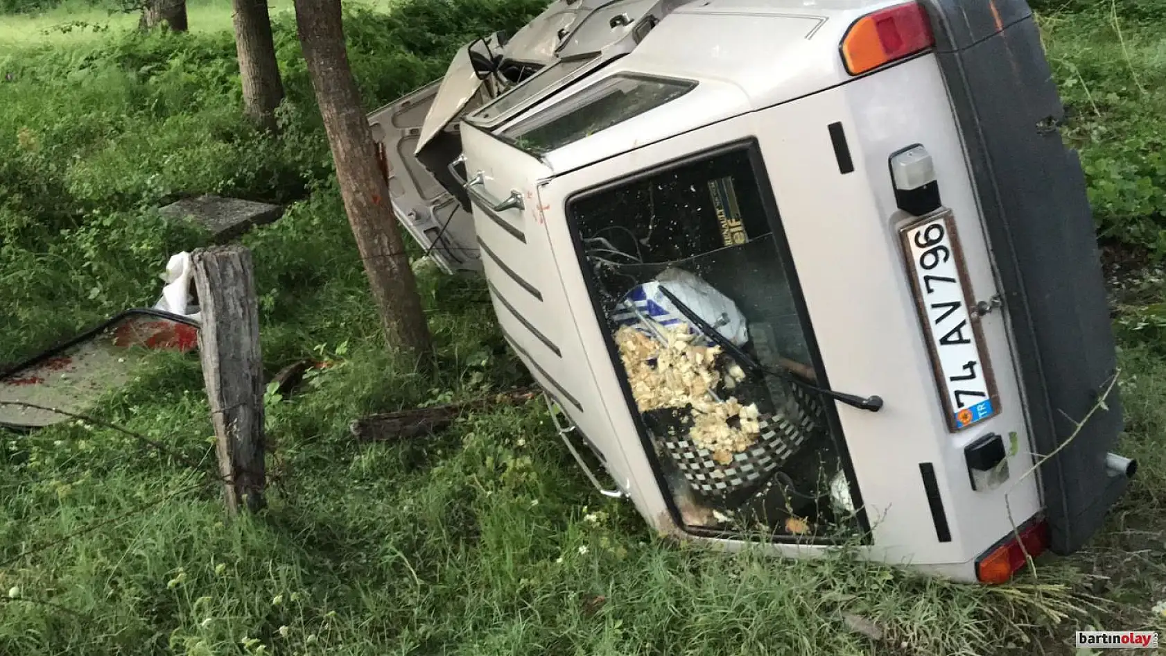 Kontrolden çıkan Toros takla attı