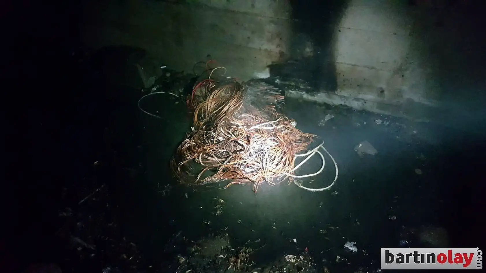 Köprü altında dumanı hesaba katmadı