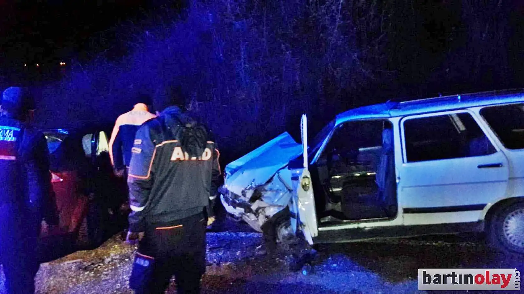 Mugada yolunda feci kaza