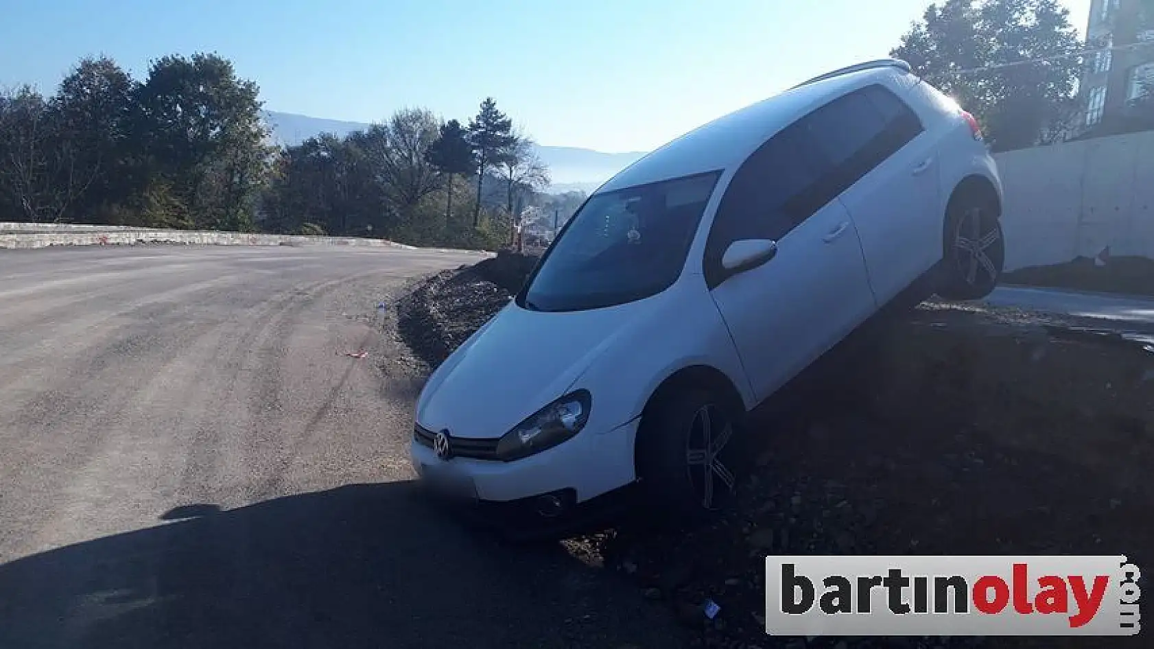 Otomobil bu şekilde kaldı