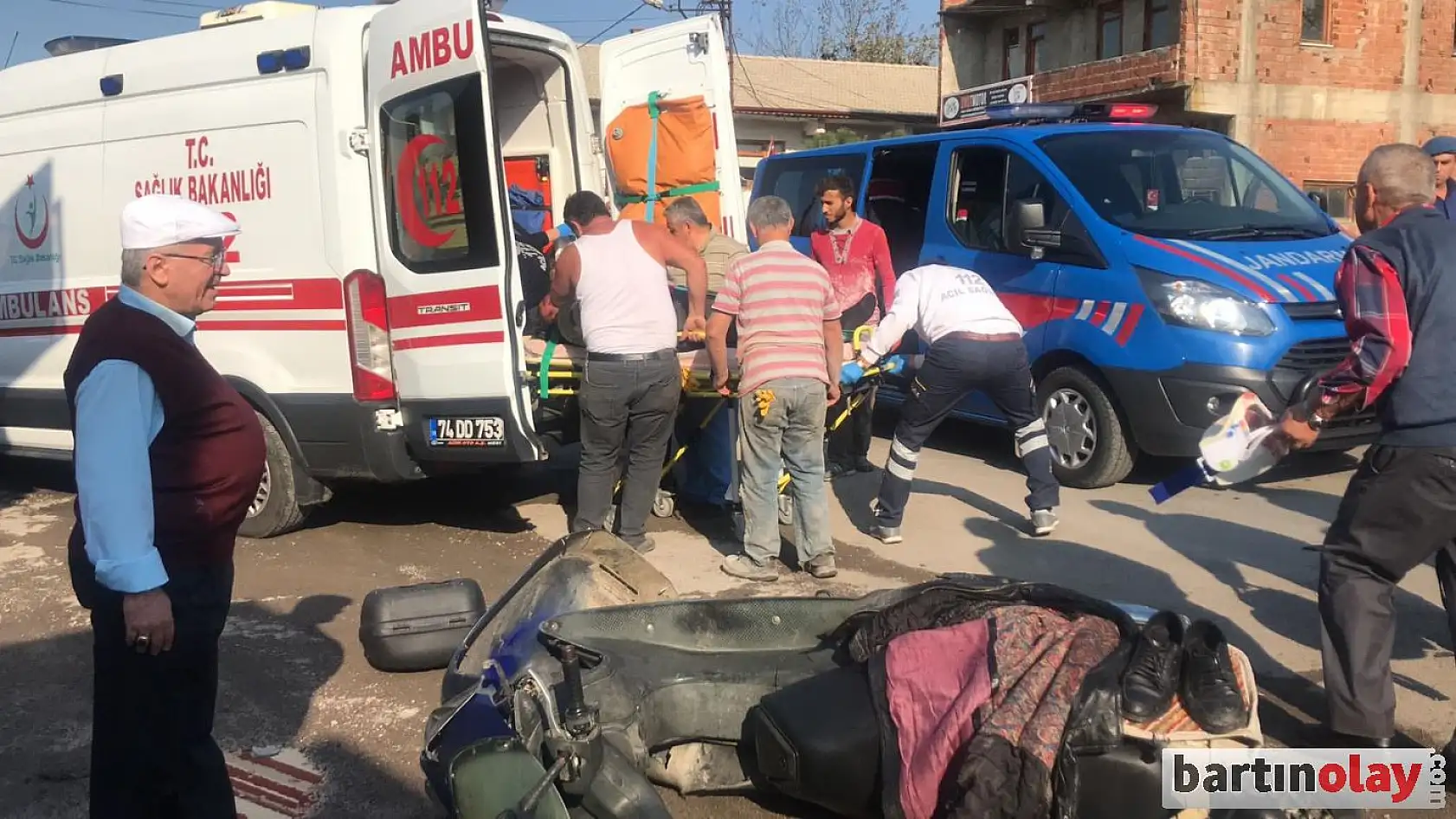 Otomobil ile motosiklet çarpıştı, 1 yaralı