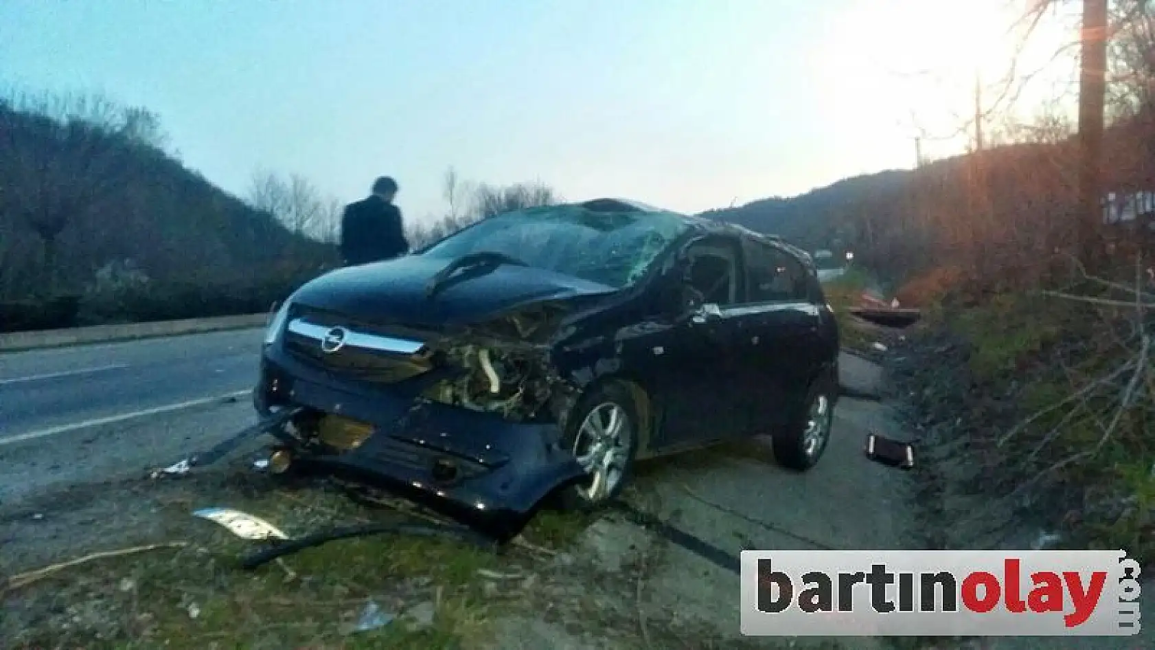 Otomobil Takla Attı,2 Yaralı