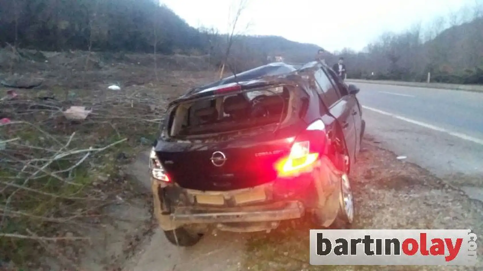 Otomobil Takla Attı,2 Yaralı