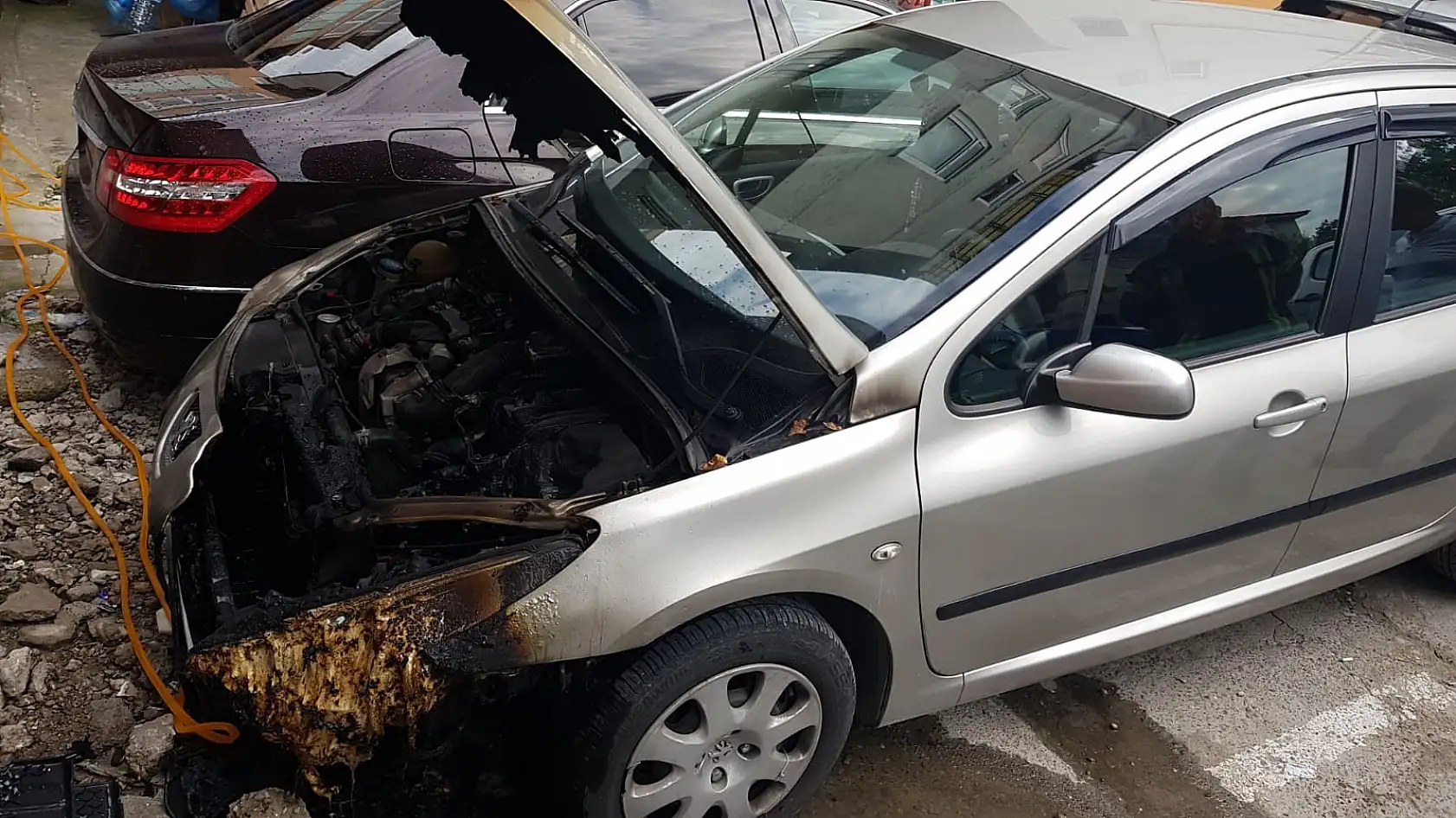 Otoparkta korku dolu anlar