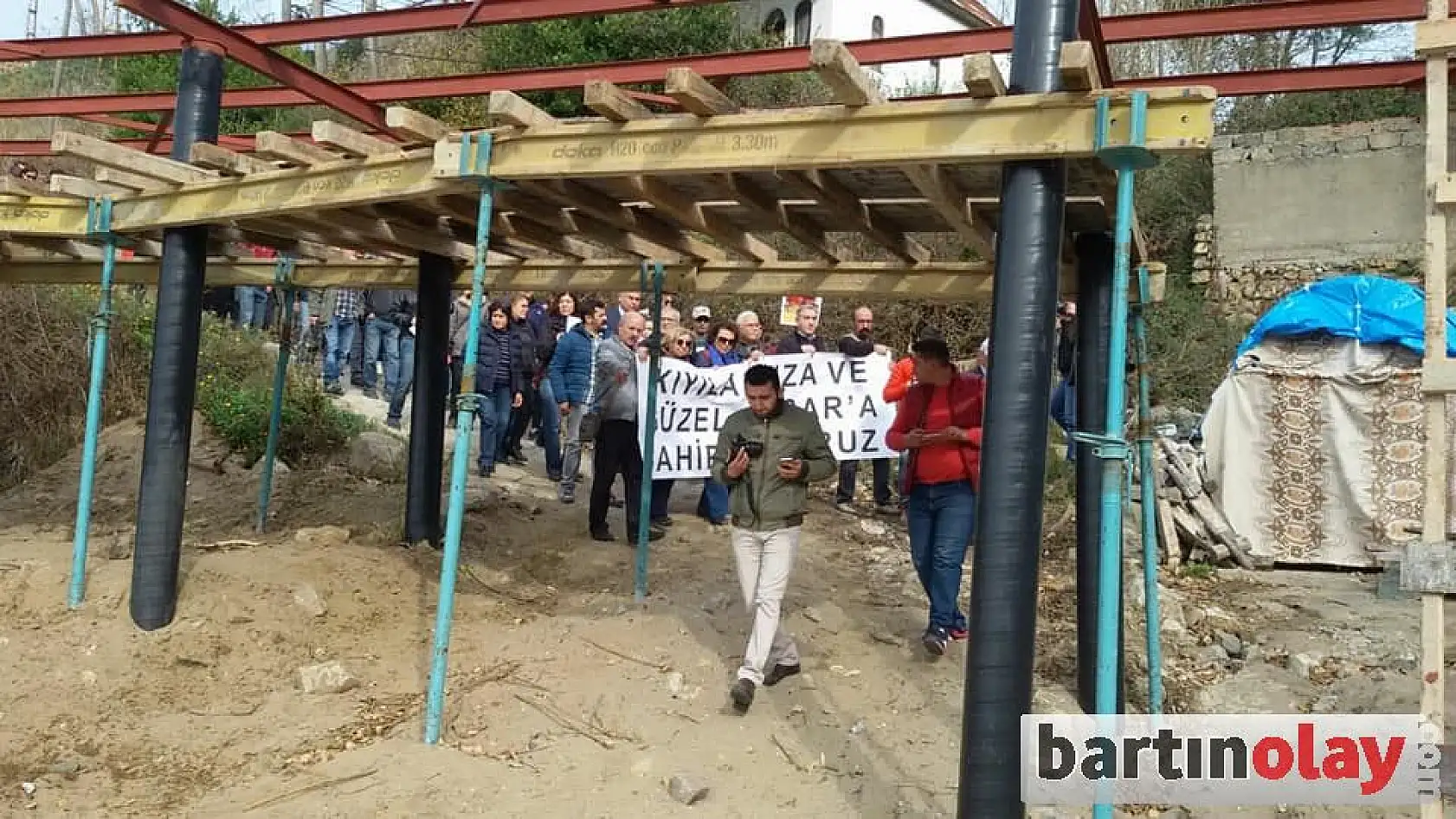 Yürüyüş yolu değil ucube