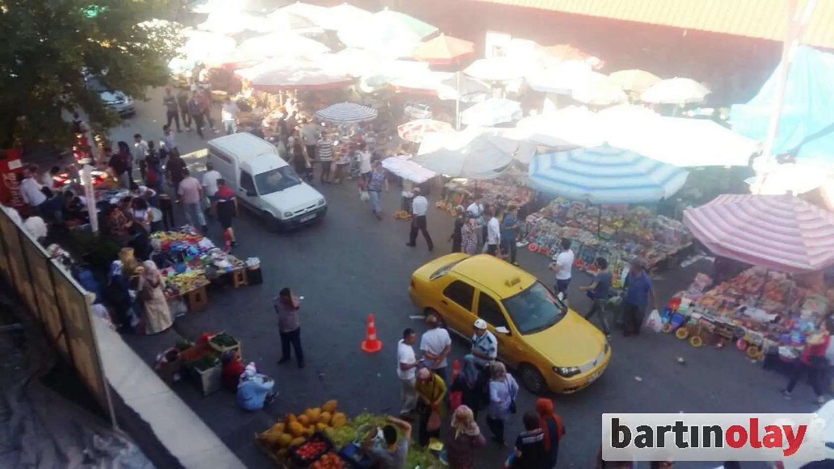 Bartın çarşısında bayram mesaisi