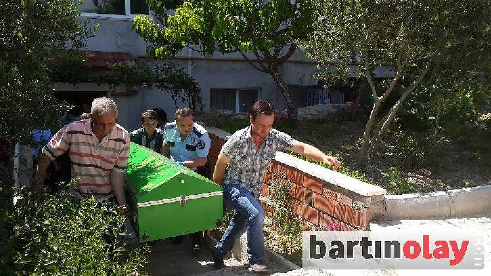 Amasralı genç canına kıydı