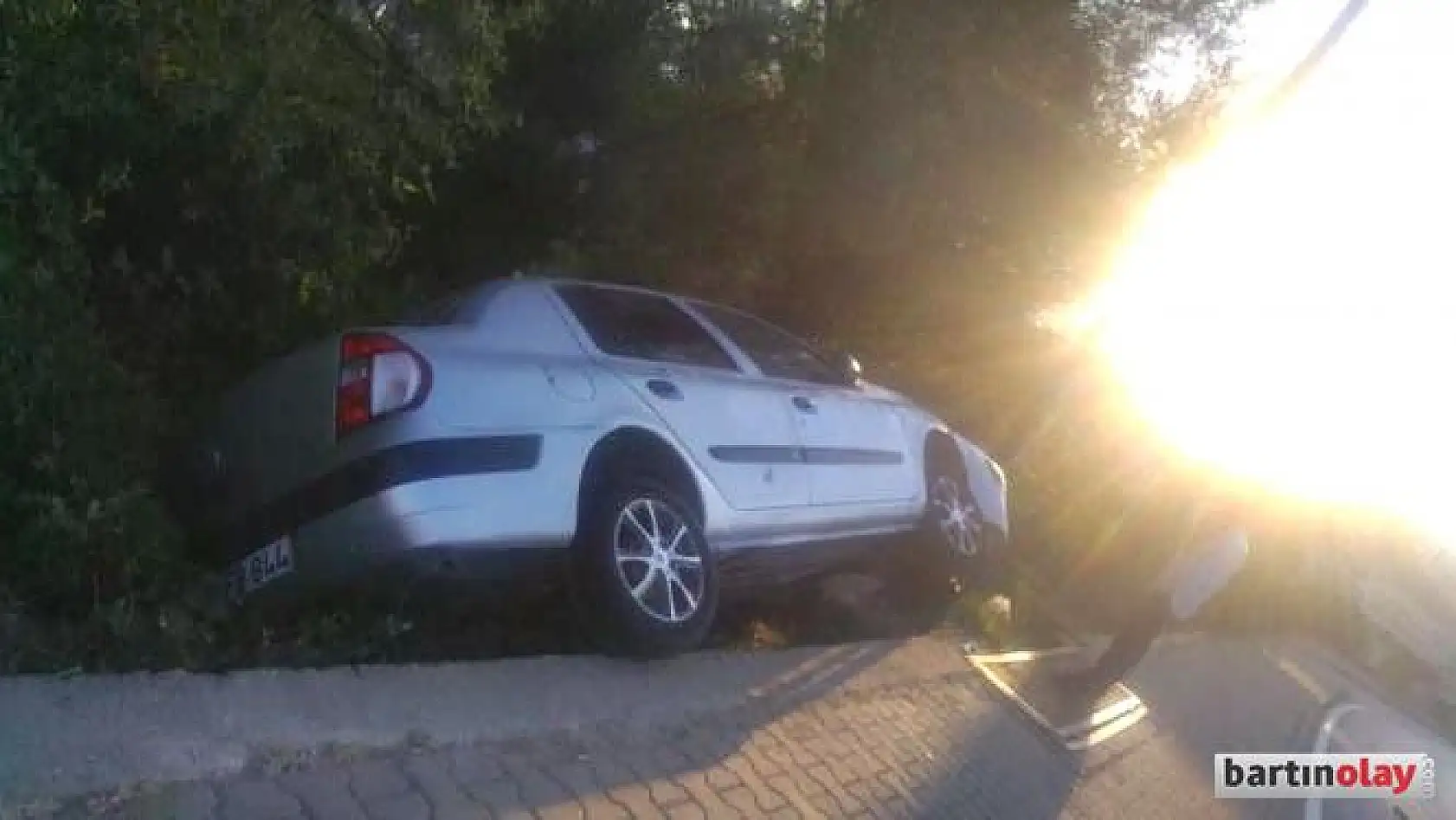 Bu viraja hızlı giren takla atıyor