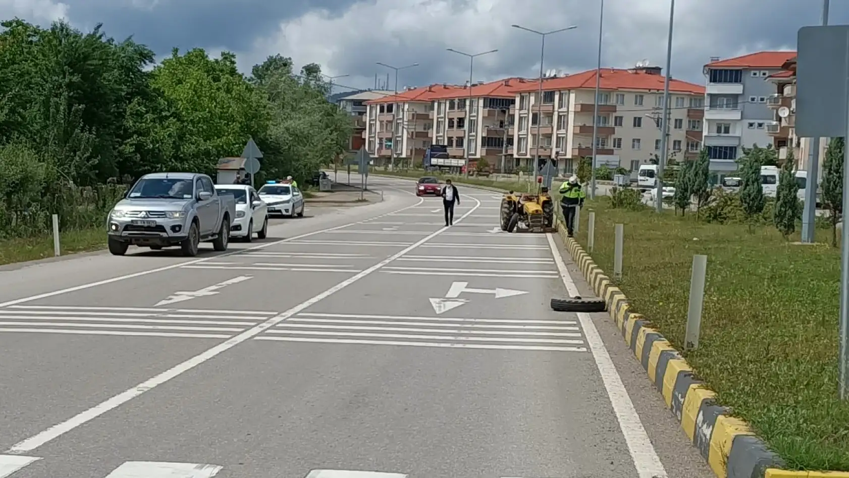 Kazada lastik fırladı