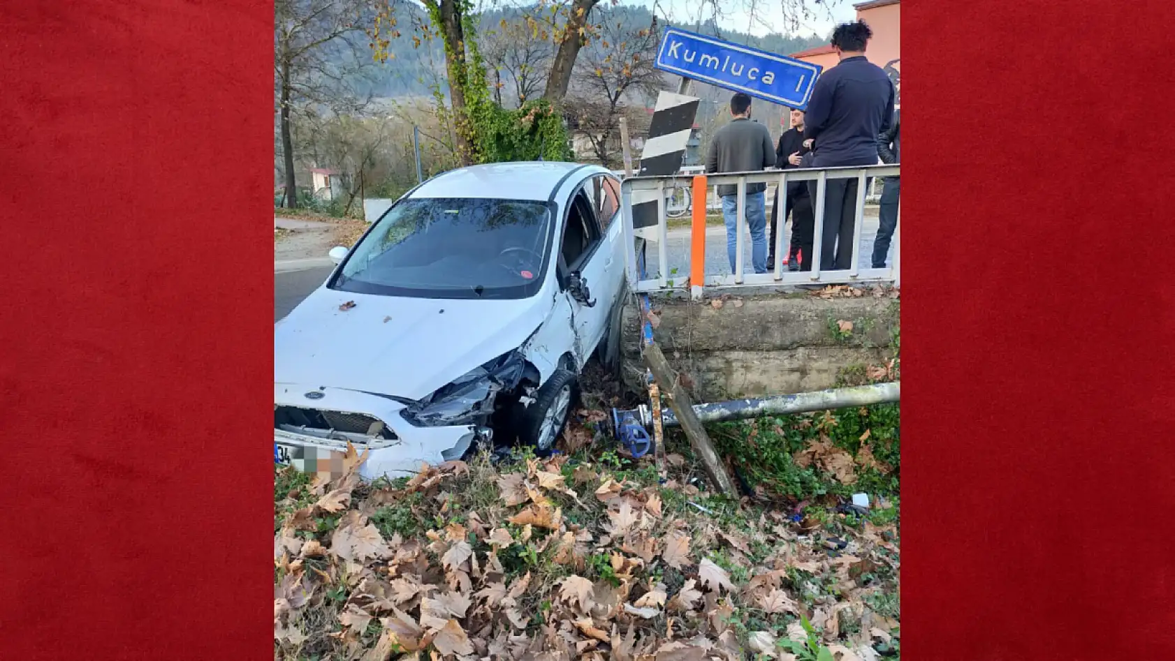 Köprü girişinde kaza