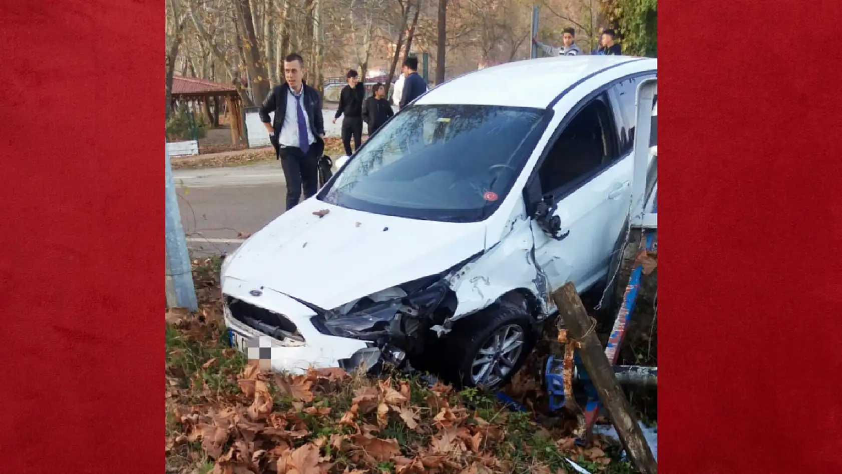 Köprü girişinde kaza