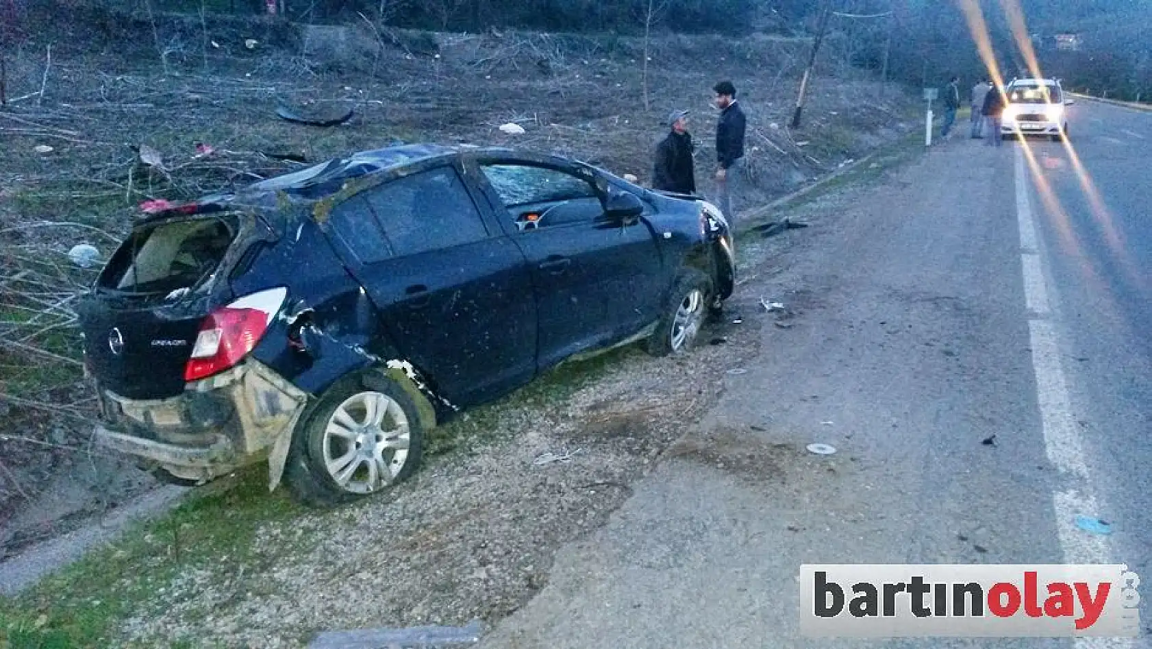 Otomobil Takla Attı,2 Yaralı