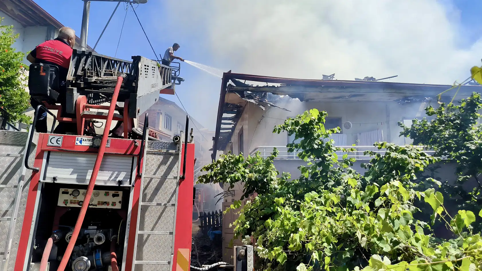 Kozcağız'da korkutan yangın